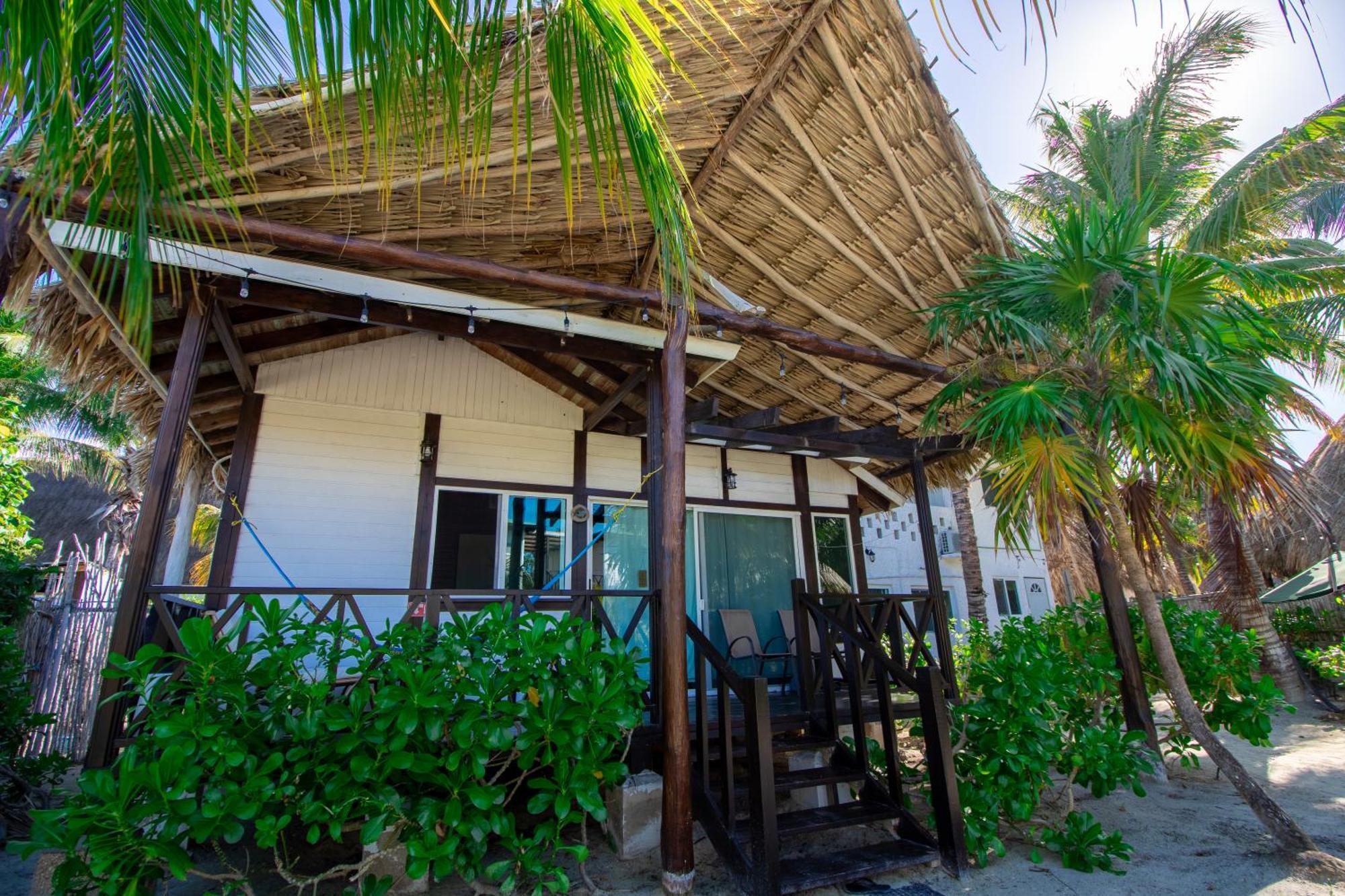 Villas El Encanto Holbox Екстериор снимка